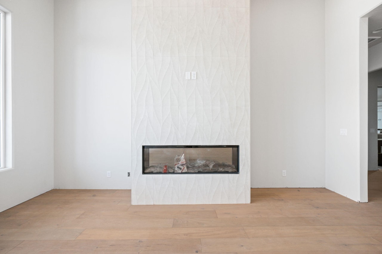 4988 S Lakefront Place Washington, UT 84780 home for sale, MLS#25-266600 - Erika Rogers Photo 8