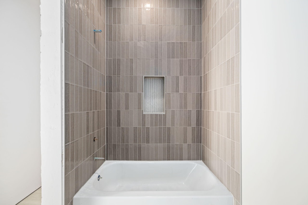 4988 S Lakefront Place Washington, UT 84780 home for sale, MLS#25-266600 - Erika Rogers Photo 22