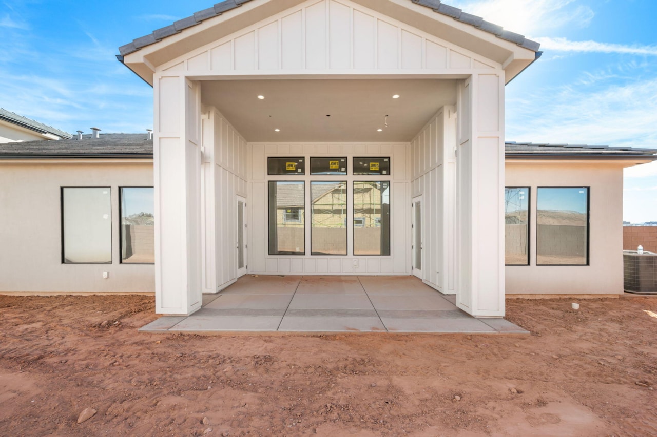 4988 S Lakefront Place Washington, UT 84780 home for sale, MLS#25-266600 - Erika Rogers Photo 29