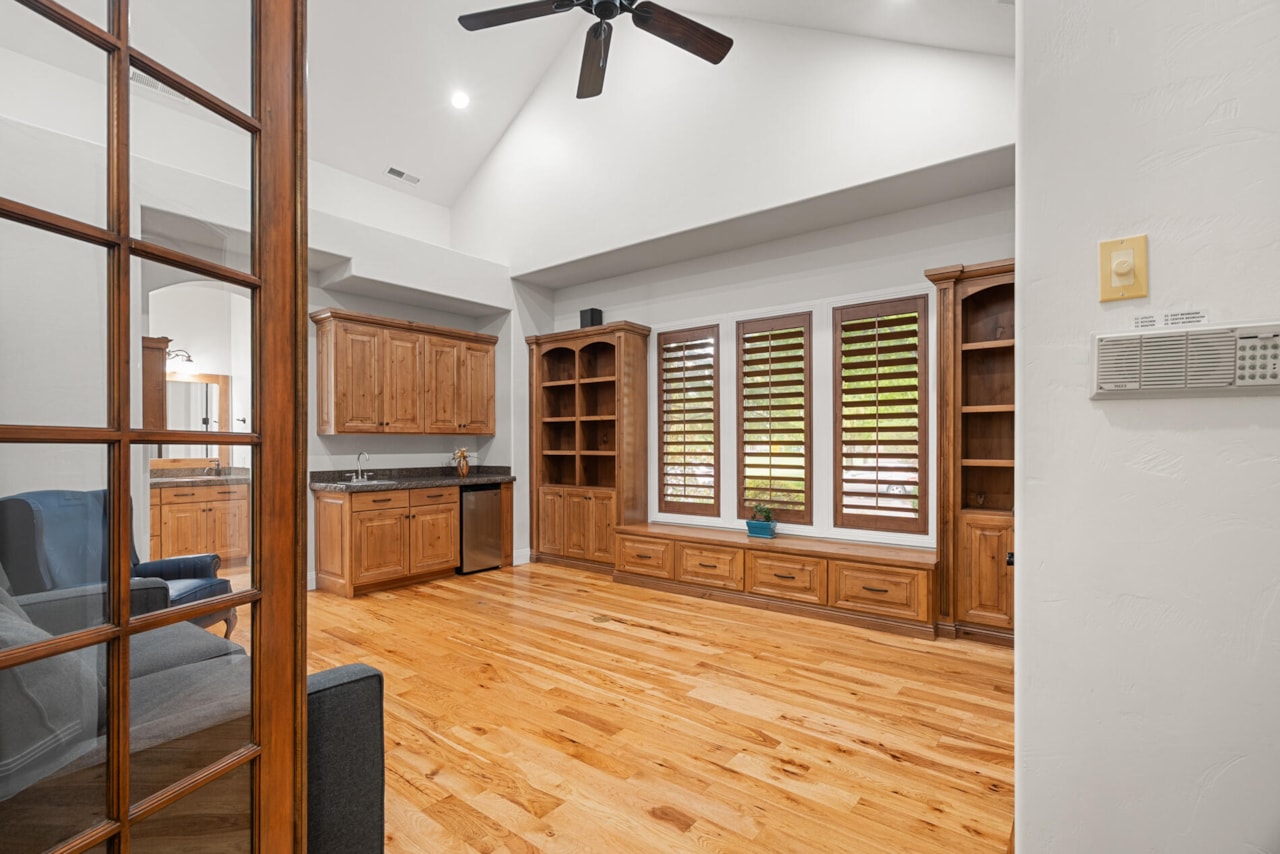 1019 S 900  E St George, UT 84790 home for sale, MLS#25-265669 - Erika Rogers Photo 40