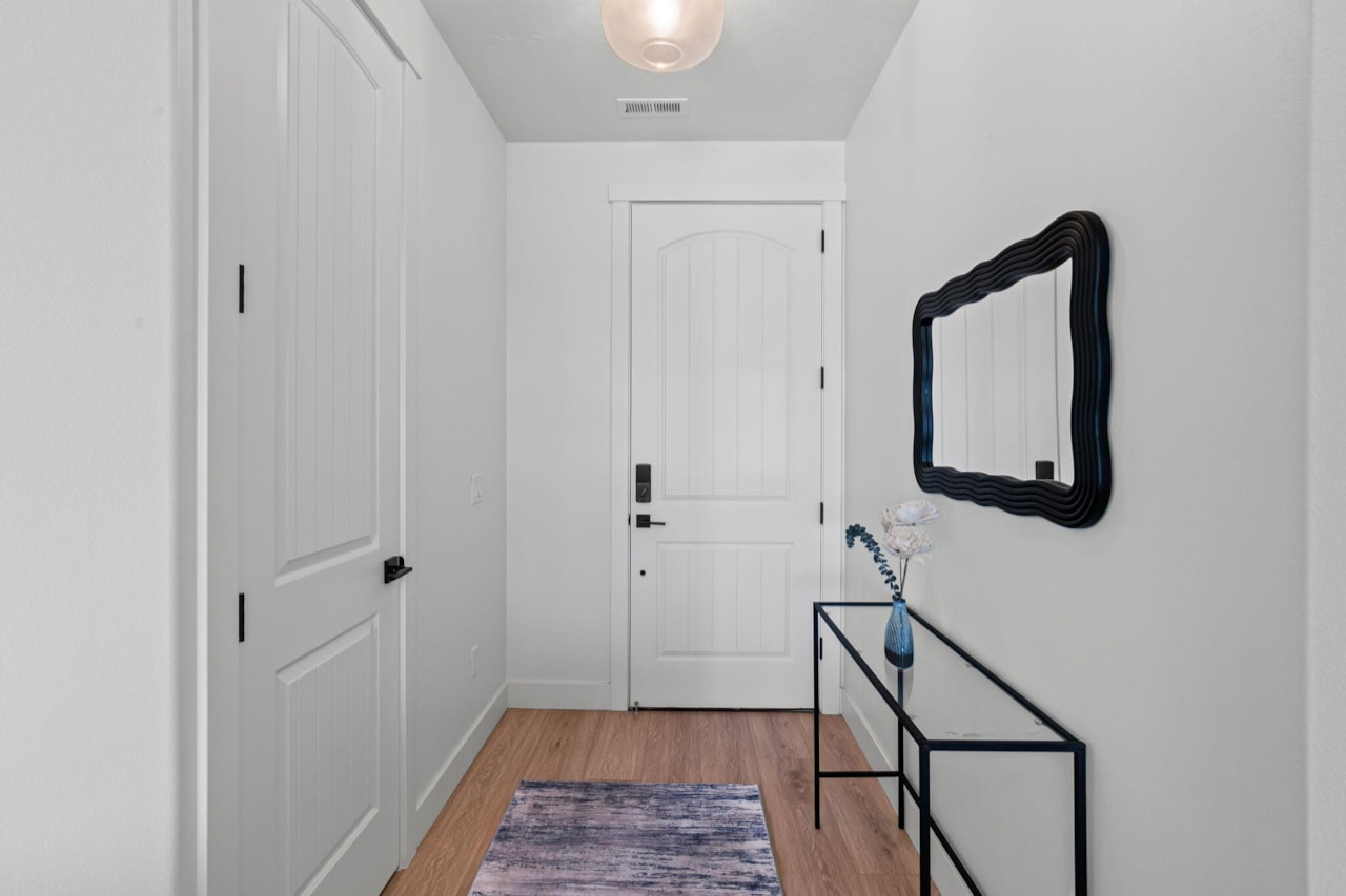 2498 E Canyon Ranch Drive DR Washington, UT 84780 home for sale, MLS#25-266601 - Erika Rogers Photo 4