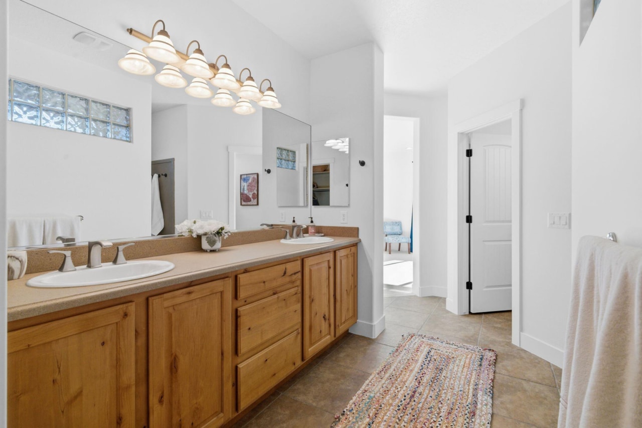 2498 E Canyon Ranch Drive DR Washington, UT 84780 home for sale, MLS#25-266601 - Erika Rogers Photo 19