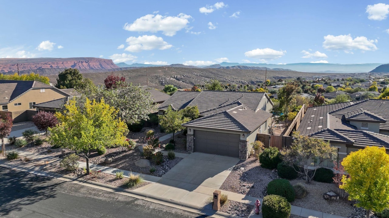 2498 E Canyon Ranch Drive DR Washington, UT 84780 home for sale, MLS#25-266601 - Erika Rogers Photo 35