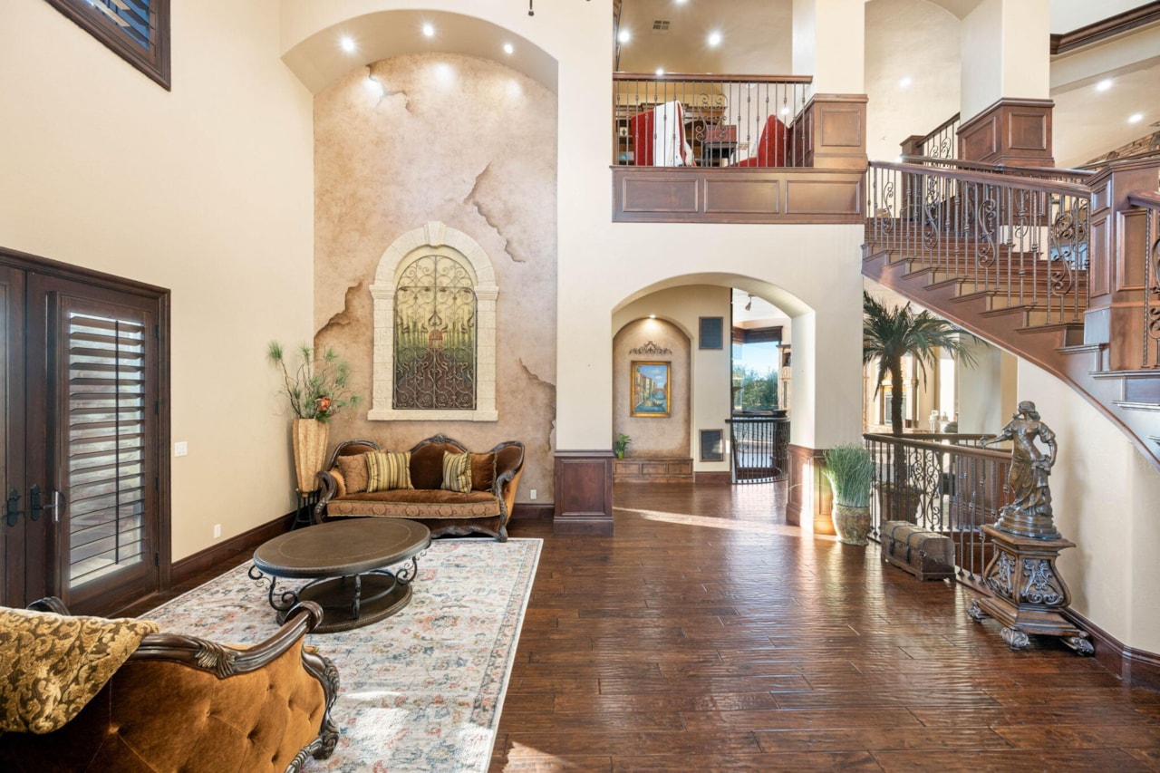 1445 W Grande CIR #7 Washington, UT 84780 home for sale, MLS#25-266615 - Erika Rogers Photo 7