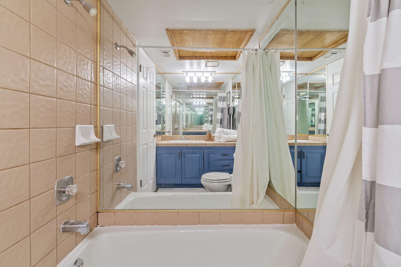 860 S Village RD #X1 St George, UT 84770 condo for sale, MLS#25-266492 - Erika Rogers Photo 16