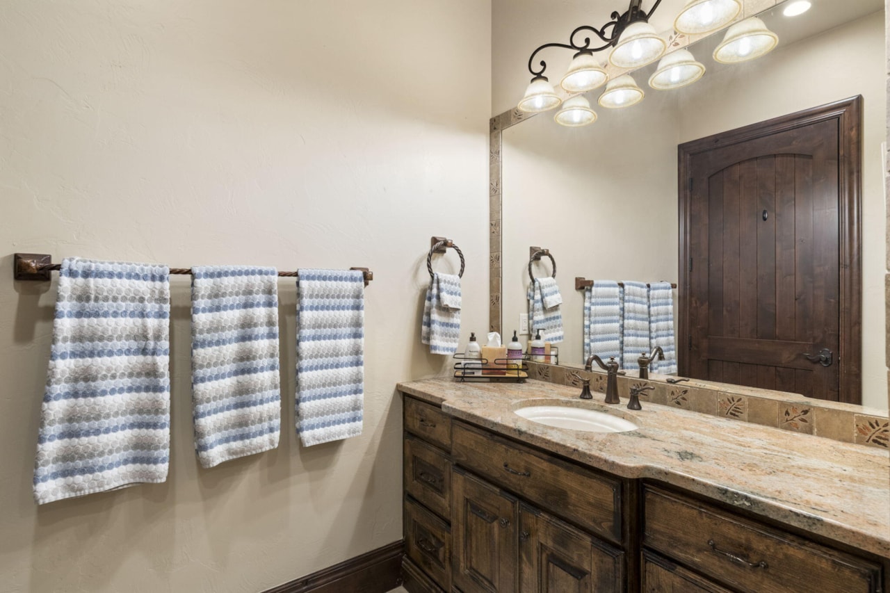 1445 W Grande CIR #7 Washington, UT 84780 home for sale, MLS#25-266615 - Erika Rogers Photo 75