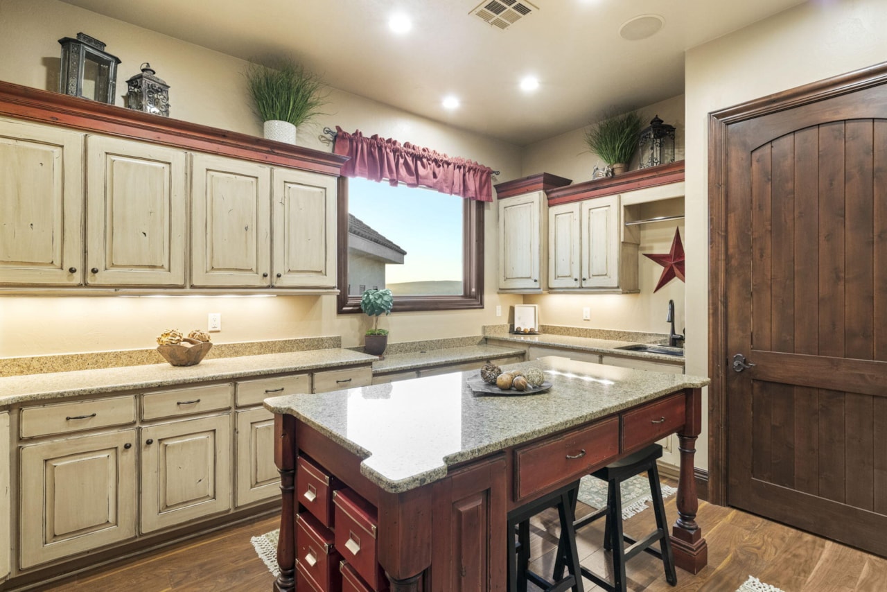 1445 W Grande CIR #7 Washington, UT 84780 home for sale, MLS#25-266615 - Erika Rogers Photo 89