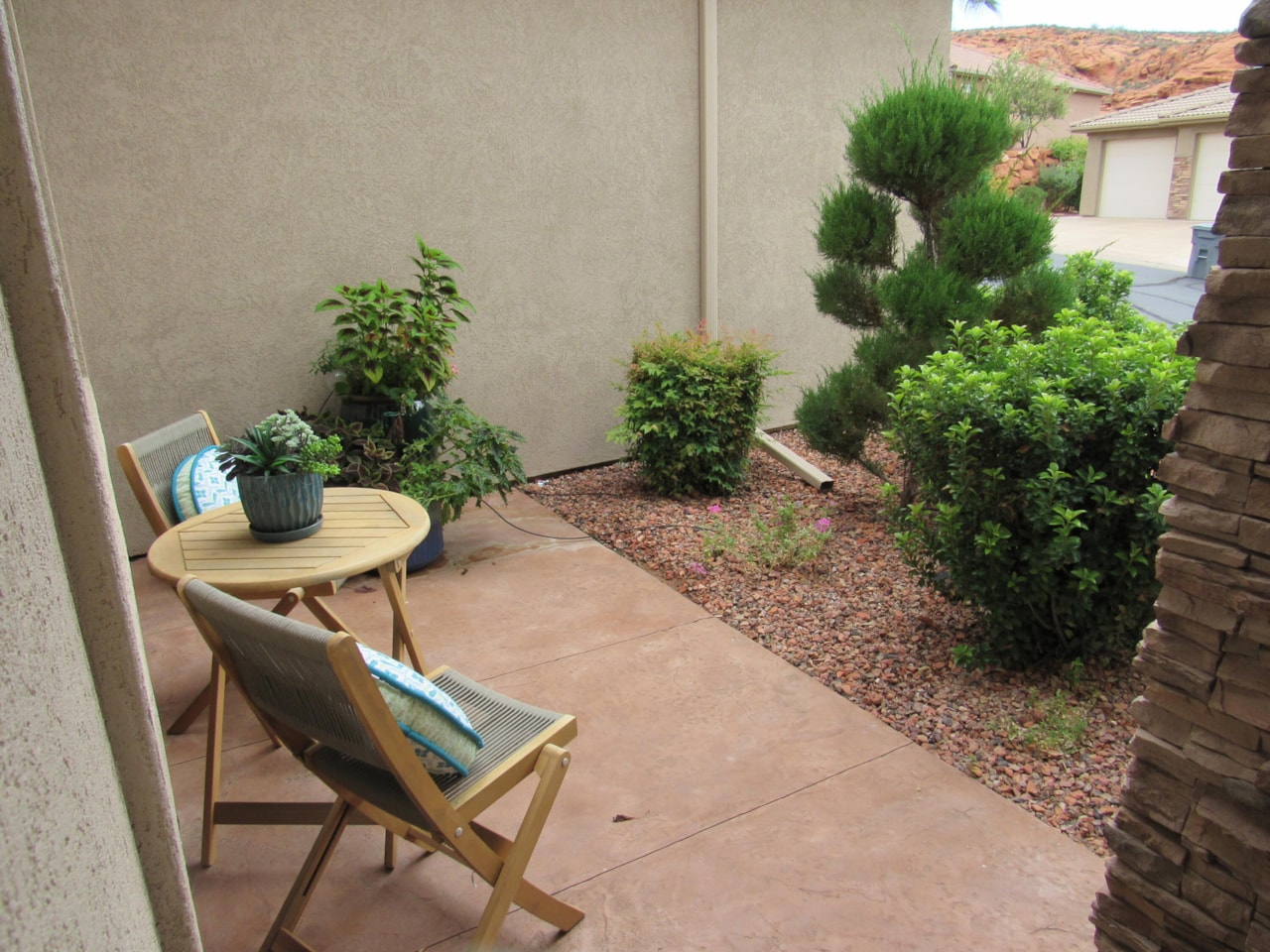 1361 W Red Butte Dr DR Washington, UT 84780 home for sale, MLS#25-266619 - Erika Rogers Photo 12