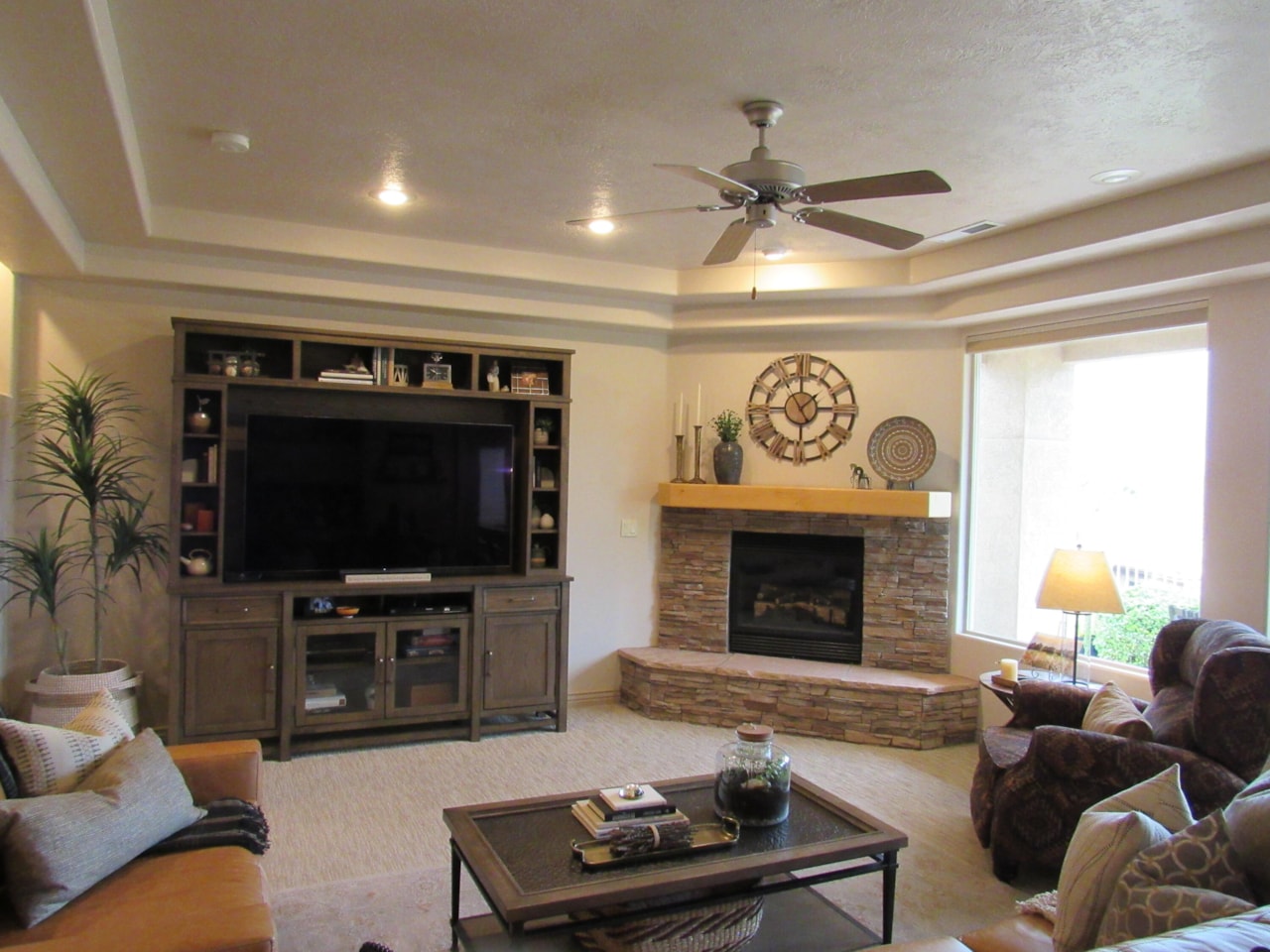 1361 W Red Butte Dr DR Washington, UT 84780 home for sale, MLS#25-266619 - Erika Rogers Photo 15