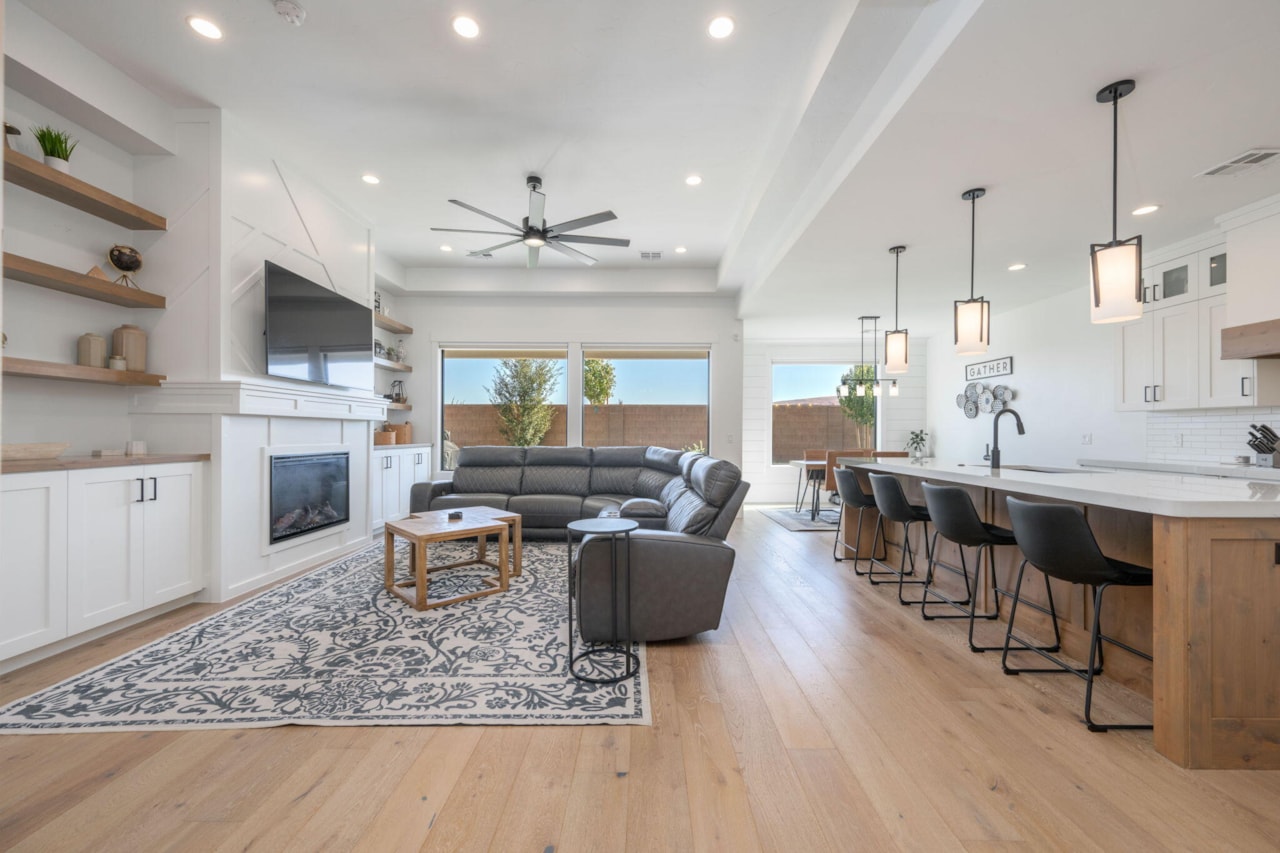 353 S Water Course DR Washington, UT 84780 home for sale, MLS#25-266627 - Erika Rogers Photo 4