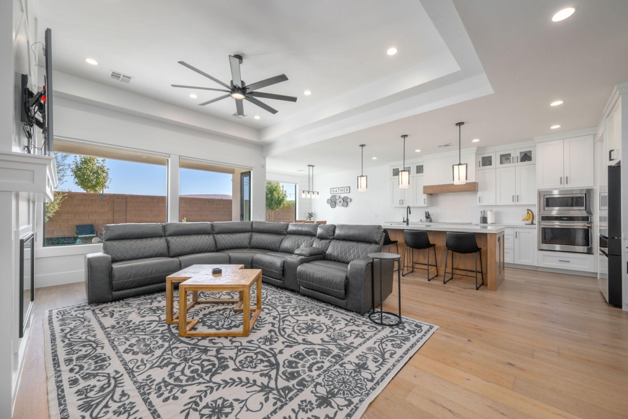 353 S Water Course DR Washington, UT 84780 home for sale, MLS#25-266627 - Erika Rogers Photo 5