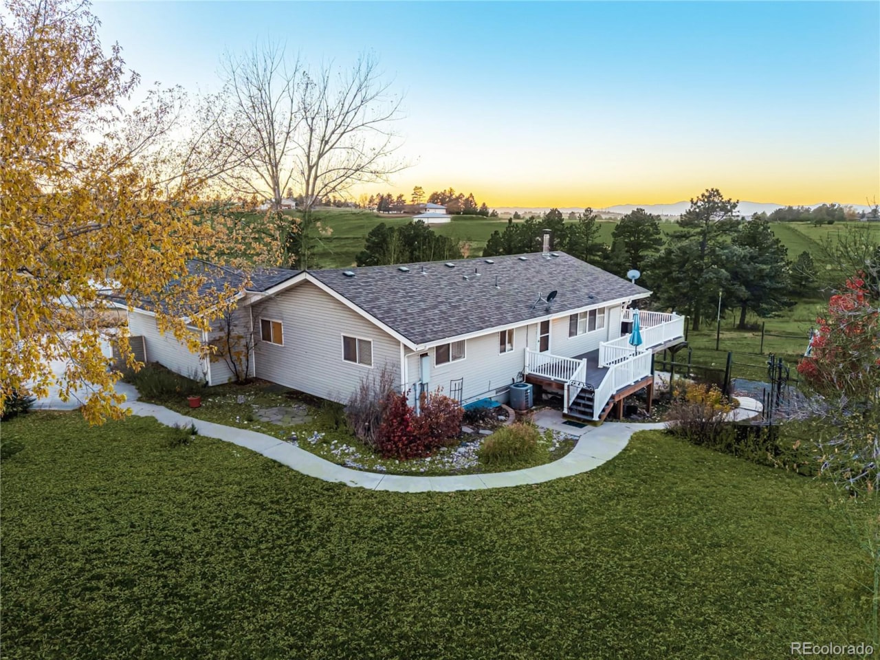 12189 Boot Hill Dr Ponderosa East Experience the serenity of Colorado living in this beautifully appointed 4-bedroom, 3-bath... Parker Douglas CO 80138 4634889 home for sale $945,000 4634889 Photo 2