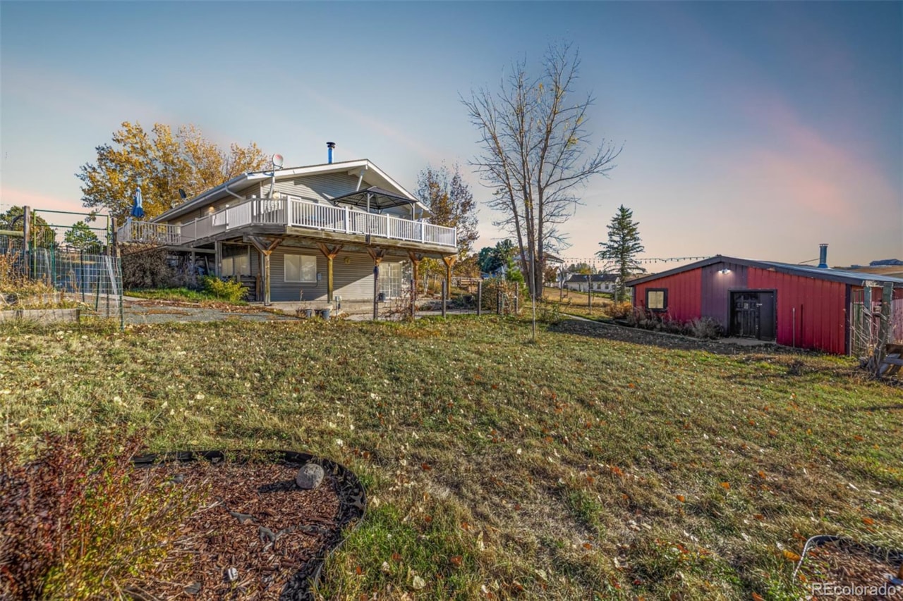 12189 Boot Hill Dr Ponderosa East Experience the serenity of Colorado living in this beautifully appointed 4-bedroom, 3-bath... Parker Douglas CO 80138 4634889 home for sale $945,000 4634889 Photo 37