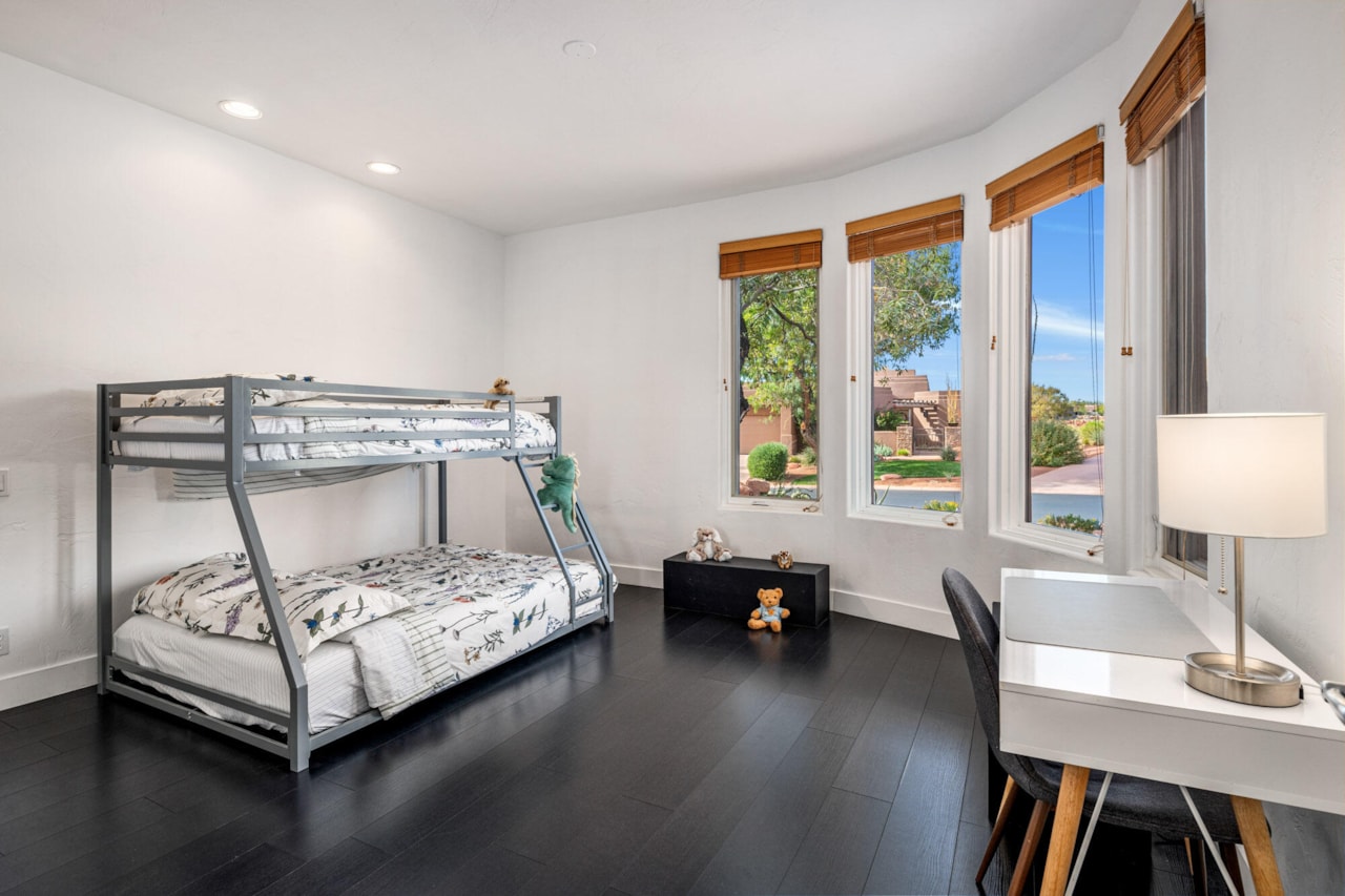 2255 N Tuweap DR #57 St George, UT 84770 home for sale, MLS#25-266652 - Erika Rogers Photo 15