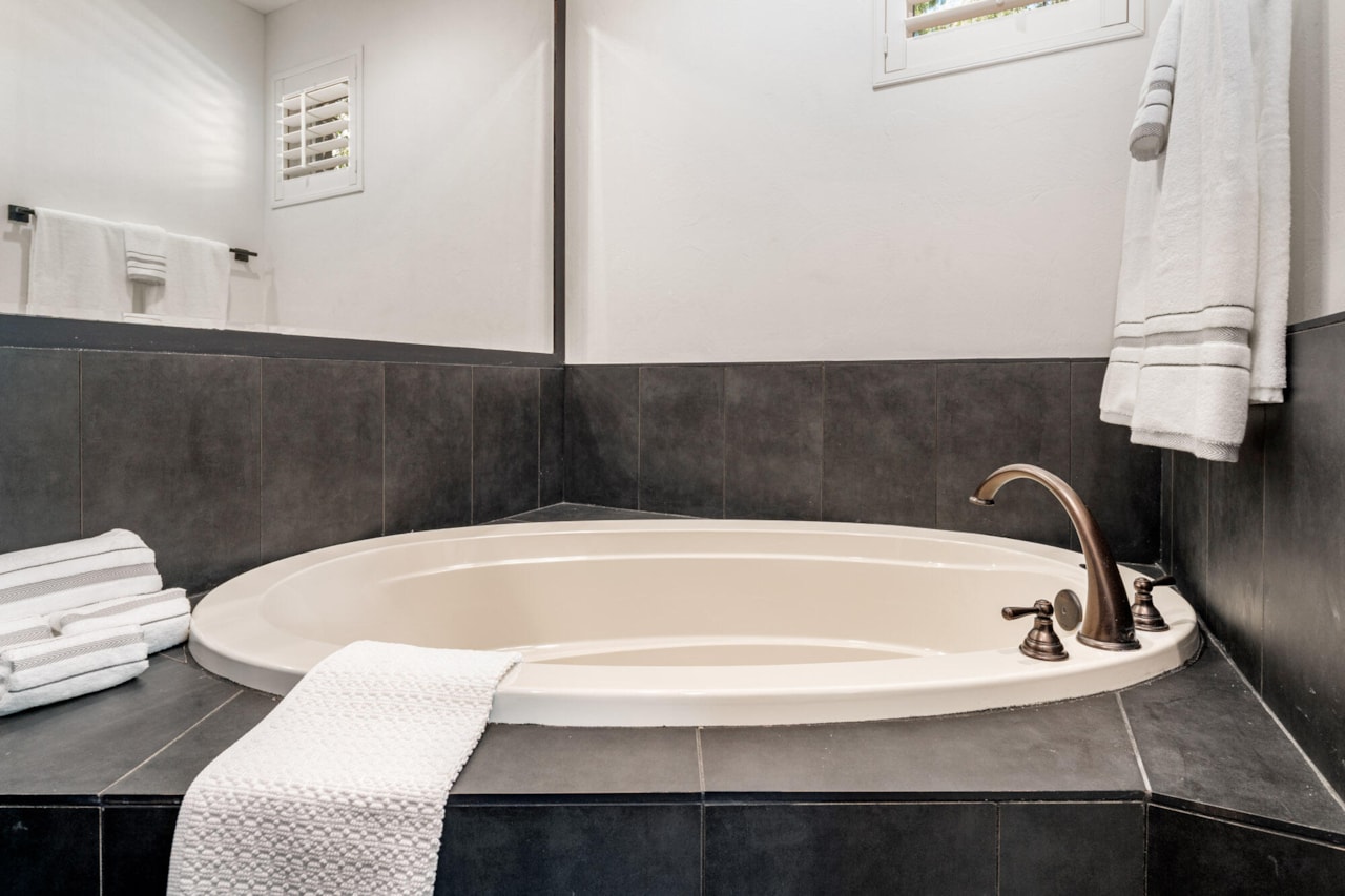 2255 N Tuweap DR #57 St George, UT 84770 home for sale, MLS#25-266652 - Erika Rogers Photo 23