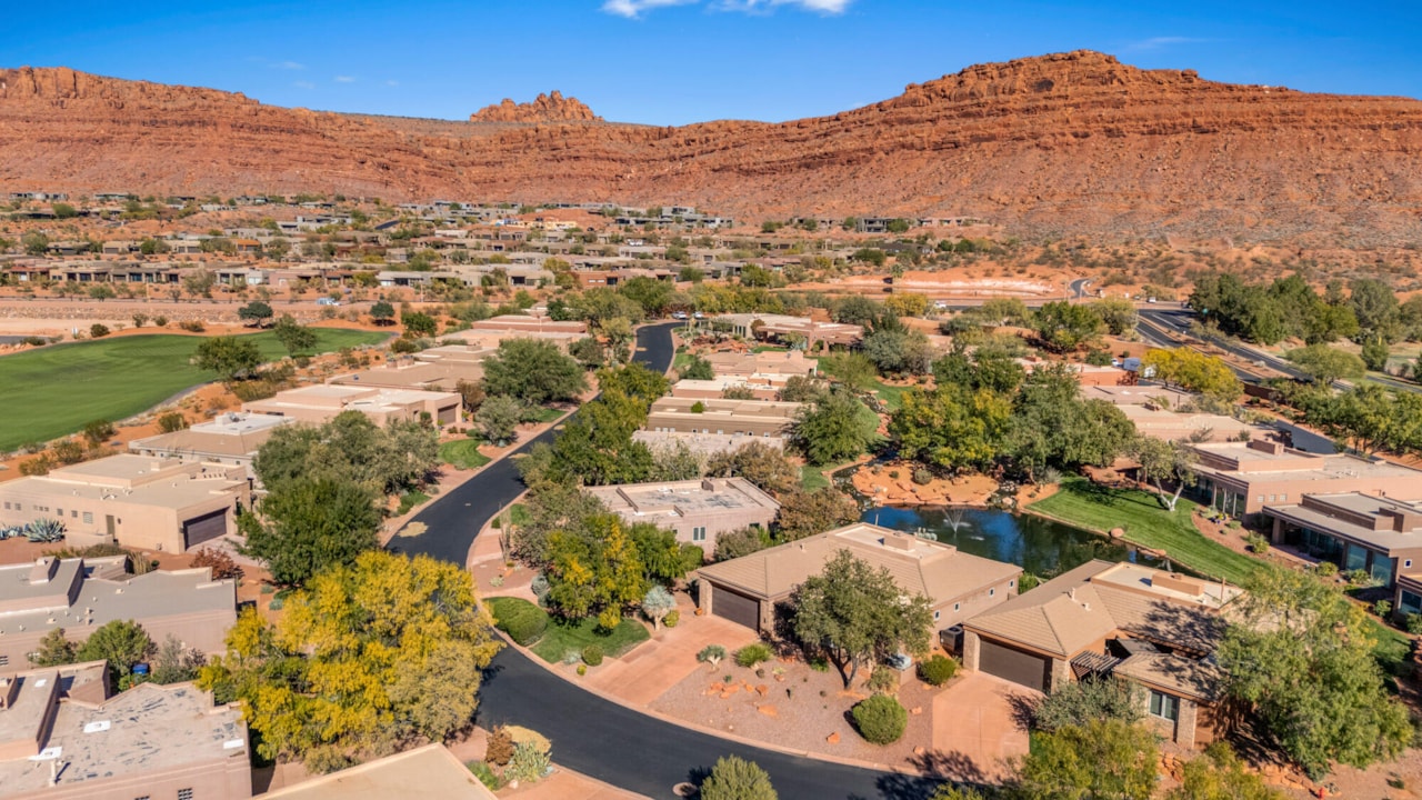 2255 N Tuweap DR #57 St George, UT 84770 home for sale, MLS#25-266652 - Erika Rogers Photo 33