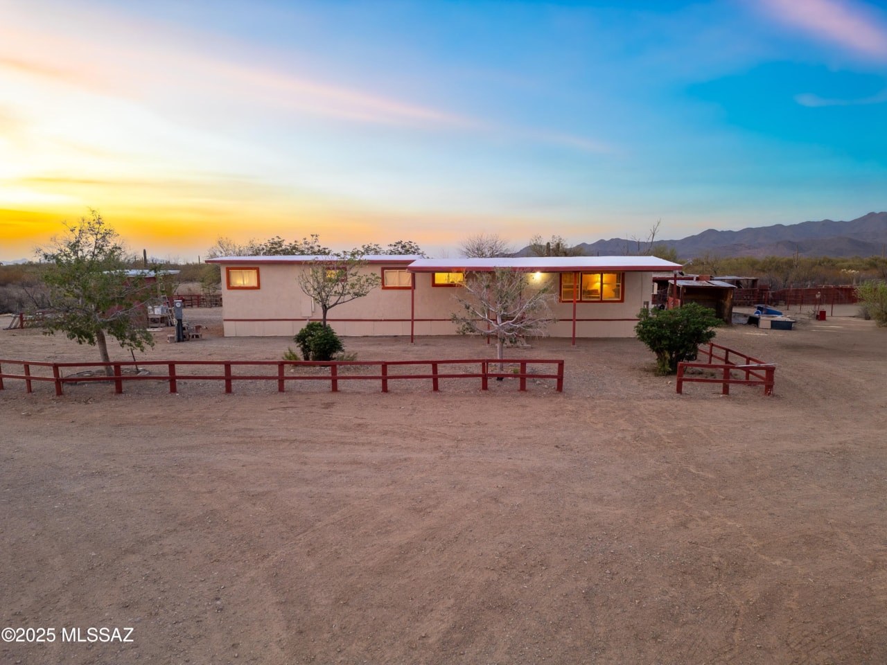 9160 W Lazy Be Place Tucson, AZ 85735 | MLS® 22508638
