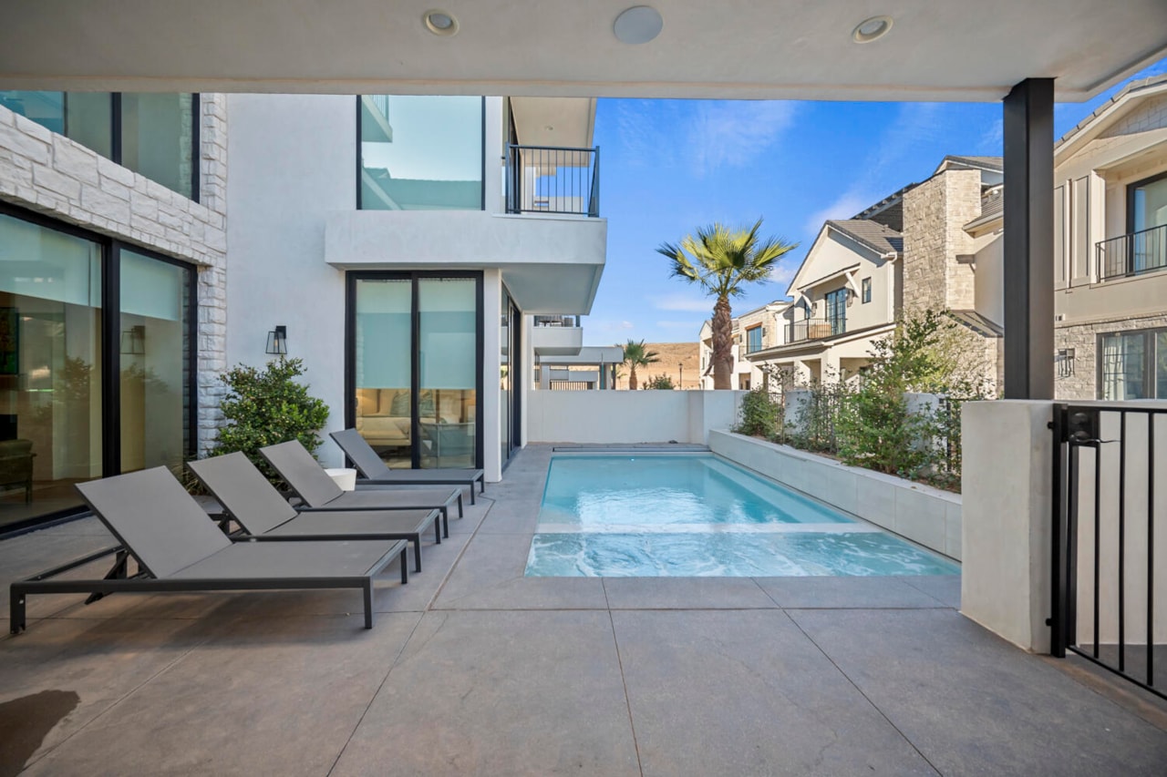 5335 S Pura CIR St George, UT 84770 home for sale, MLS#25-266661 - Erika Rogers Photo 44