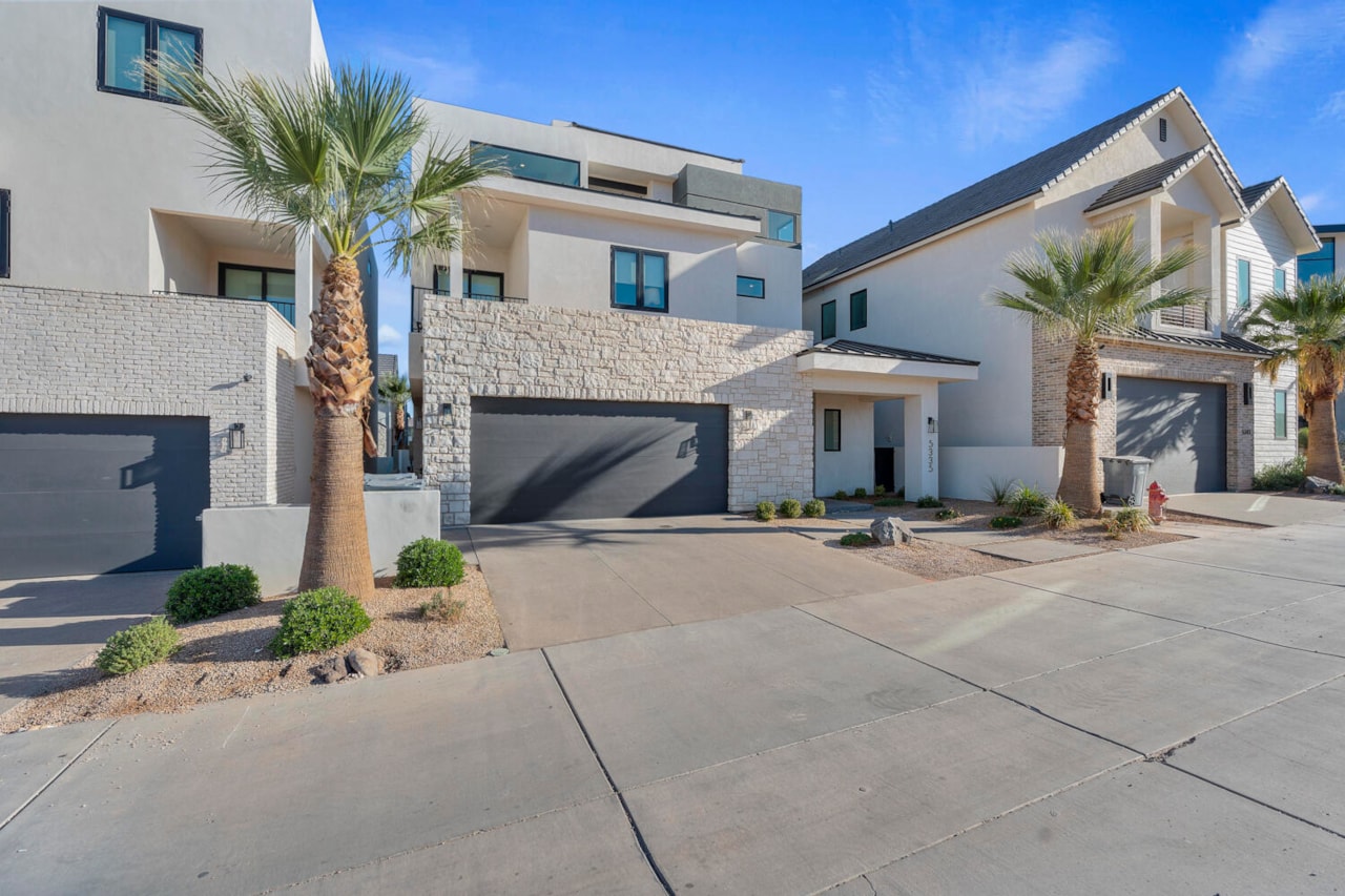 5335 S Pura CIR St George, UT 84770 home for sale, MLS#25-266661 - Erika Rogers Photo 6