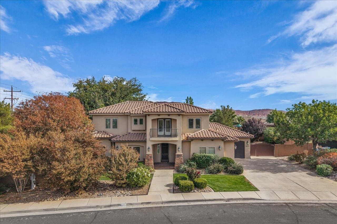 3673 S Cannon Way Washington, UT 84780 home for sale, MLS#25-266587 - Erika Rogers Photo 3