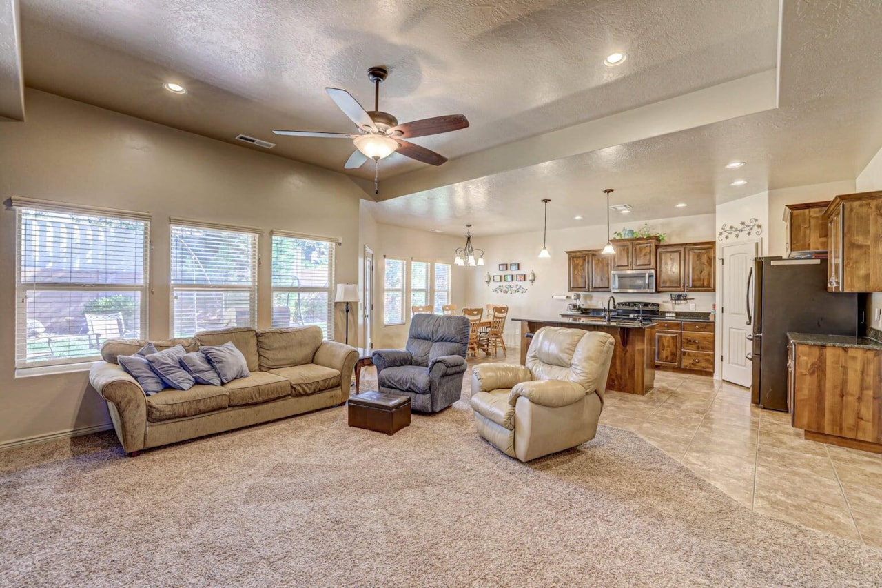 3673 S Cannon Way Washington, UT 84780 home for sale, MLS#25-266587 - Erika Rogers Photo 8