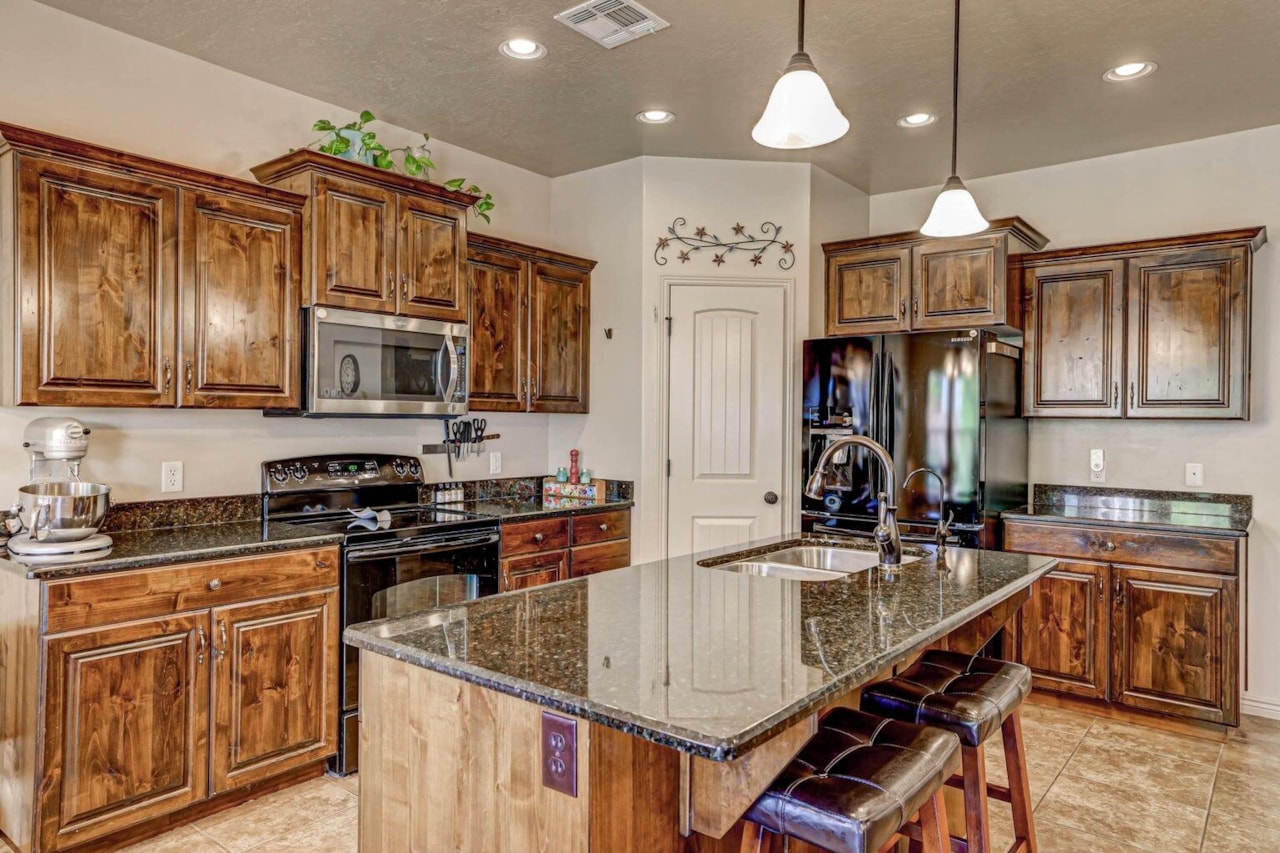 3673 S Cannon Way Washington, UT 84780 home for sale, MLS#25-266587 - Erika Rogers Photo 10