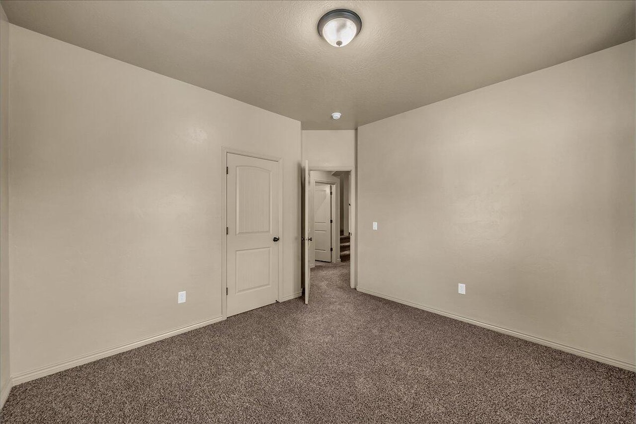 3673 S Cannon Way Washington, UT 84780 home for sale, MLS#25-266587 - Erika Rogers Photo 21