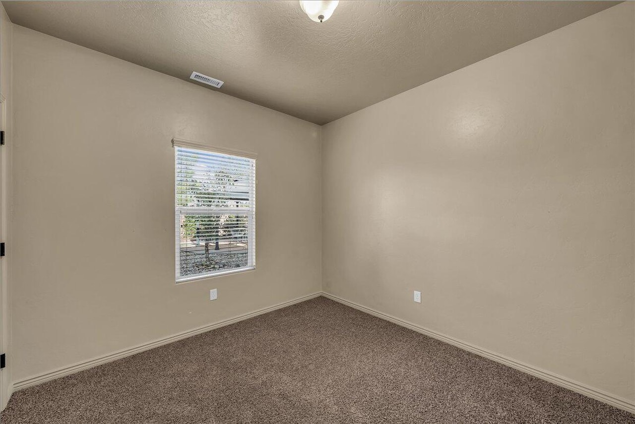 3673 S Cannon Way Washington, UT 84780 home for sale, MLS#25-266587 - Erika Rogers Photo 32