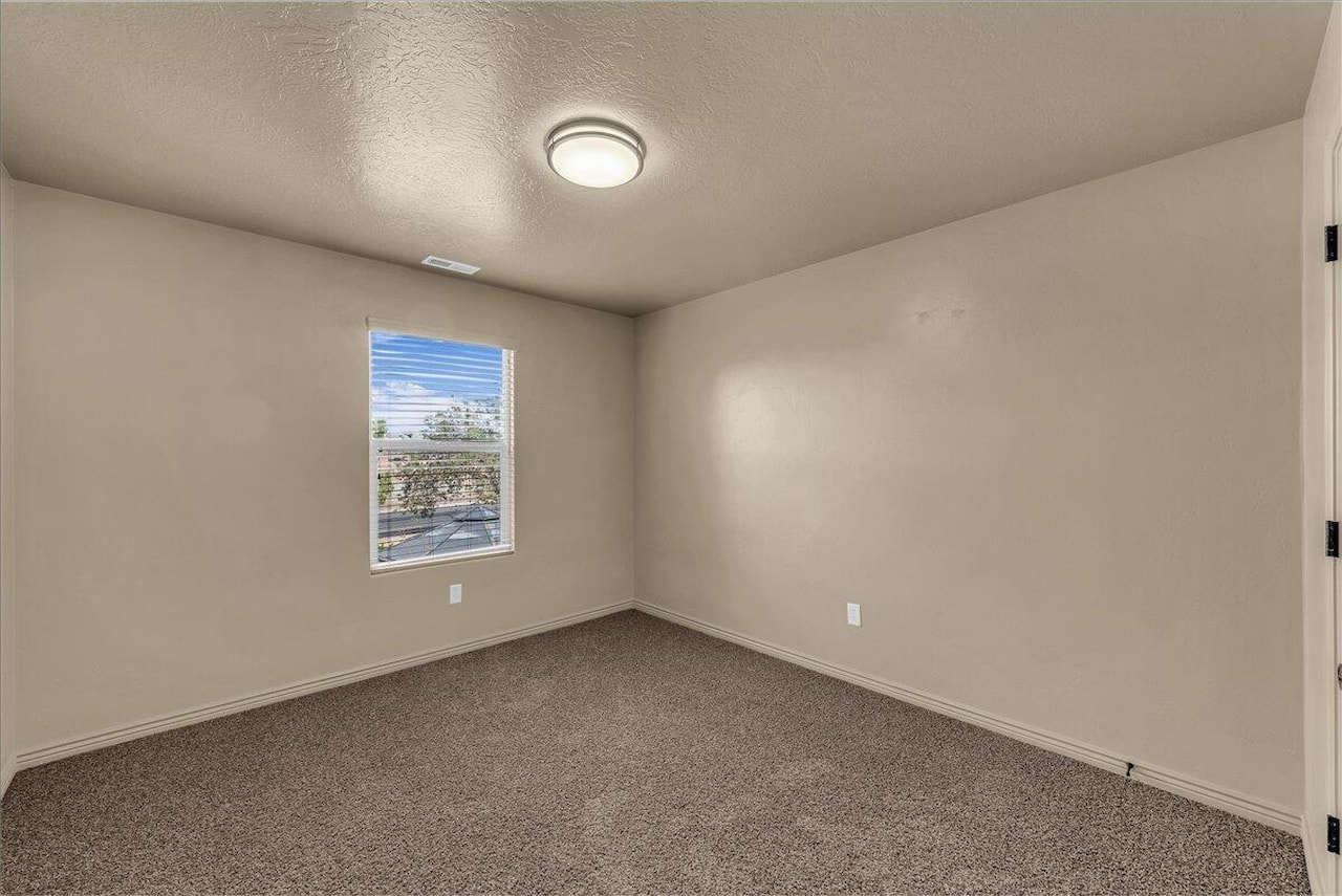 3673 S Cannon Way Washington, UT 84780 home for sale, MLS#25-266587 - Erika Rogers Photo 19