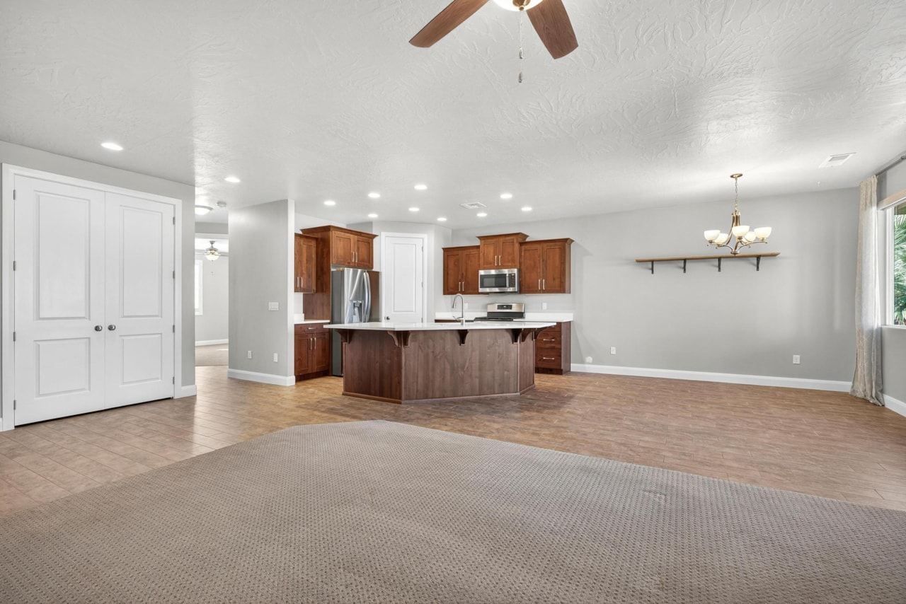 3109 E 2930 S  S St George, UT 84790 home for sale, MLS#25-266657 - Erika Rogers Photo 22