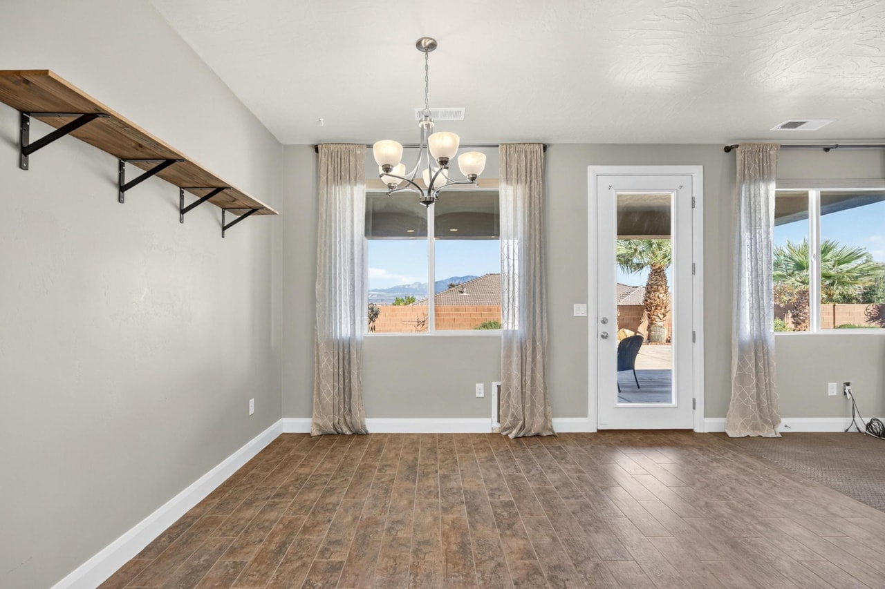 3109 E 2930 S  S St George, UT 84790 home for sale, MLS#25-266657 - Erika Rogers Photo 23