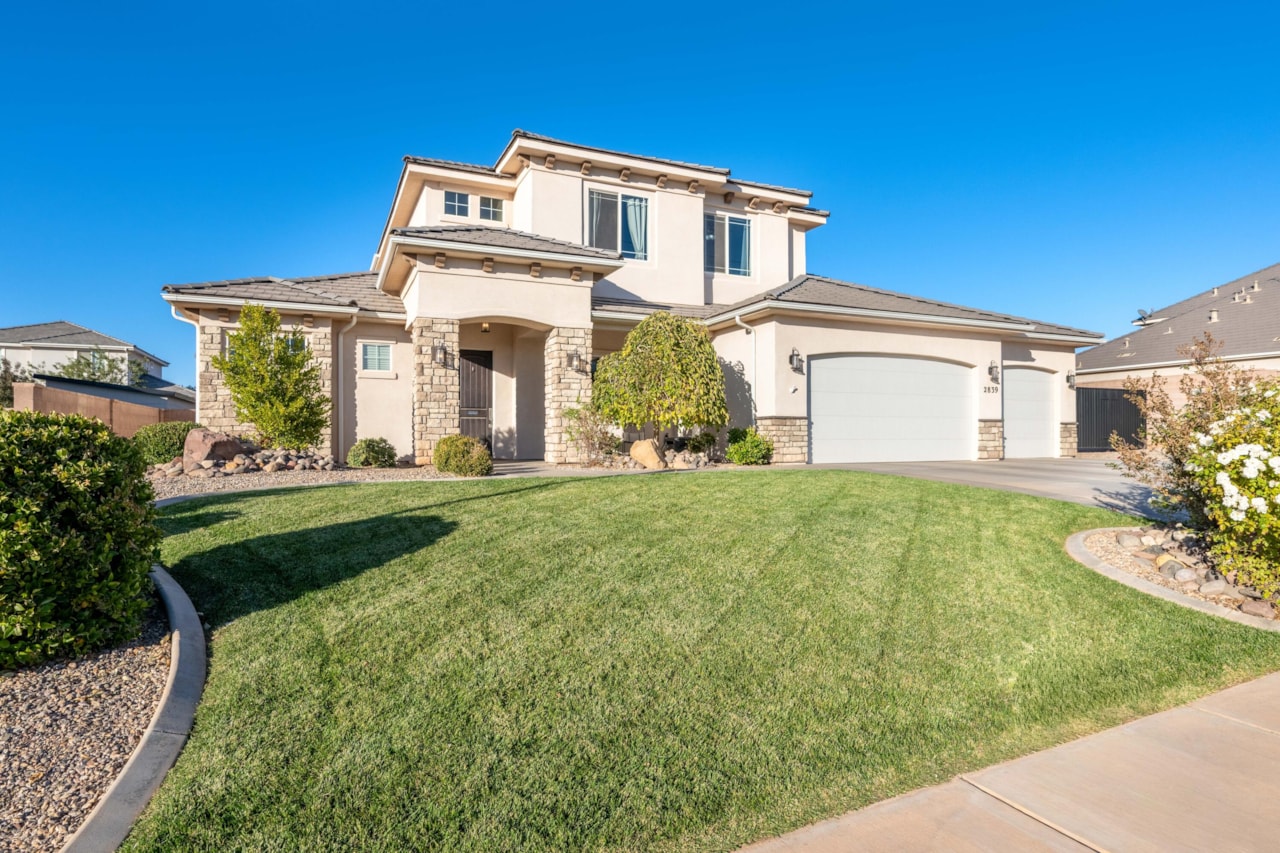 2839 E Horseman Park DR St George, UT 84790 home for sale, MLS#25-266686 - Erika Rogers Photo 7