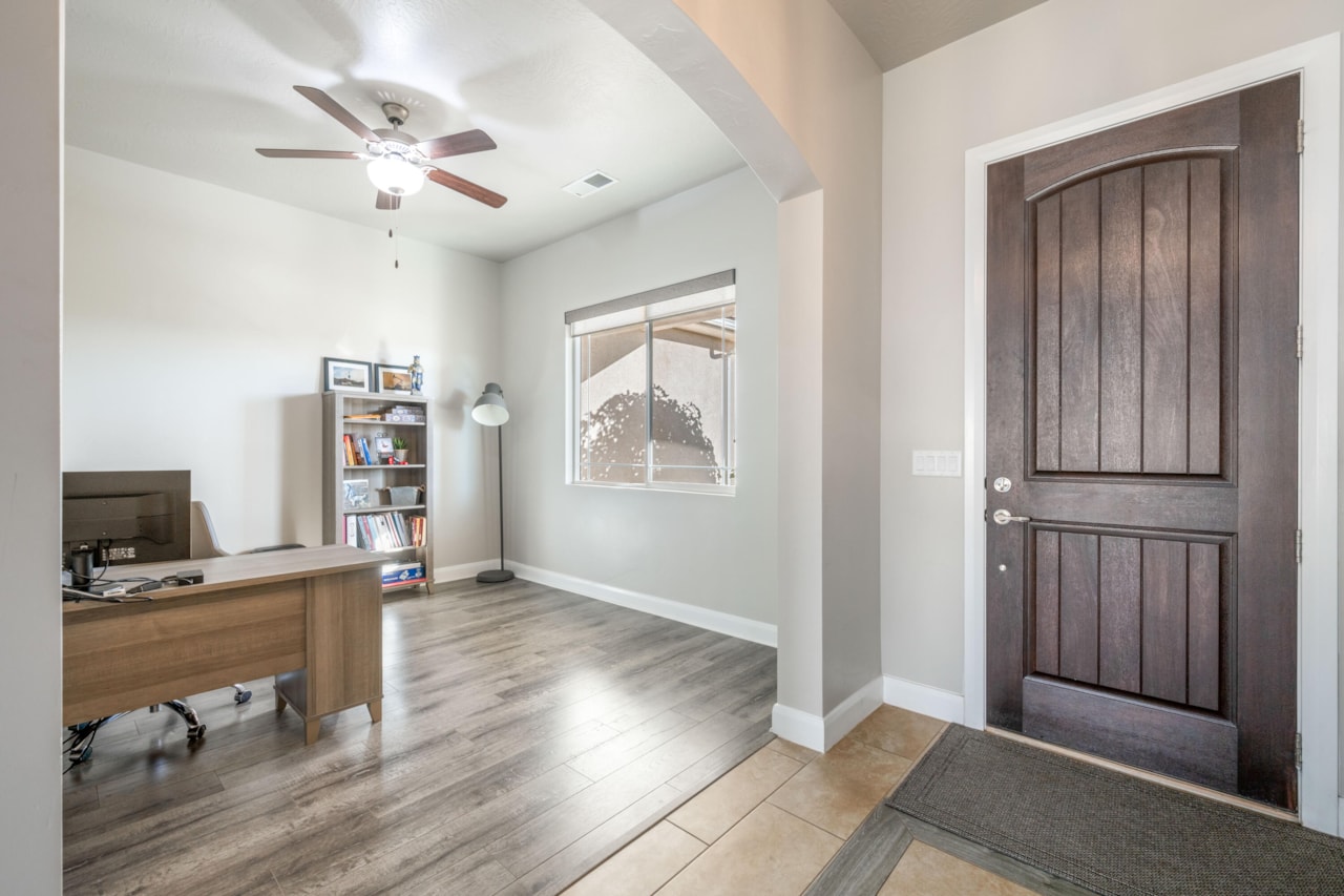 2839 E Horseman Park DR St George, UT 84790 home for sale, MLS#25-266686 - Erika Rogers Photo 29