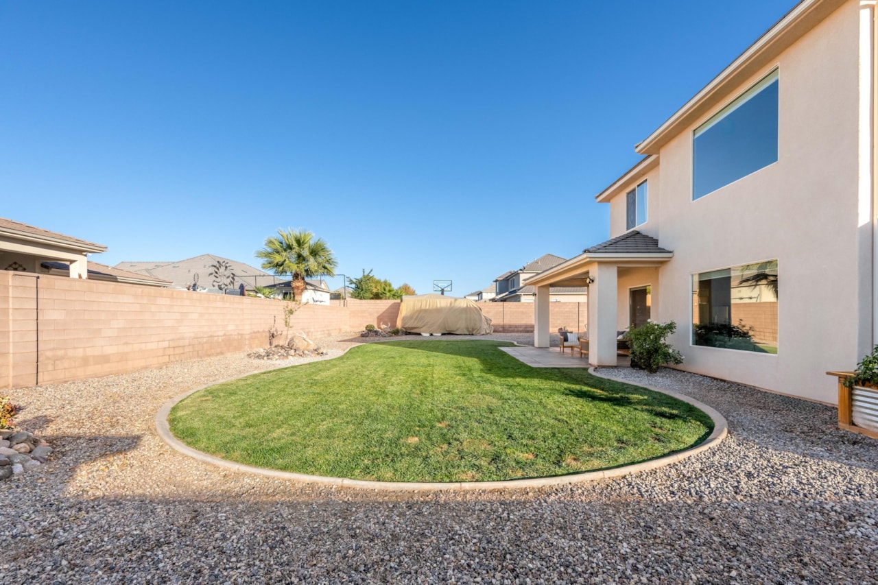 2839 E Horseman Park DR St George, UT 84790 home for sale, MLS#25-266686 - Erika Rogers Photo 48