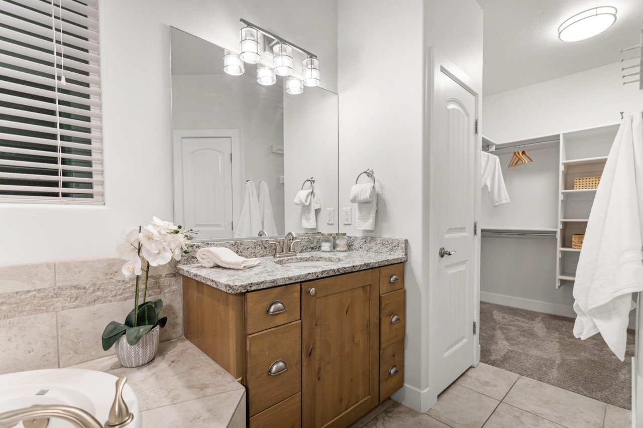 3753 S 2640  E St George, UT 84790 home for sale, MLS#25-266703 - Erika Rogers Photo 24