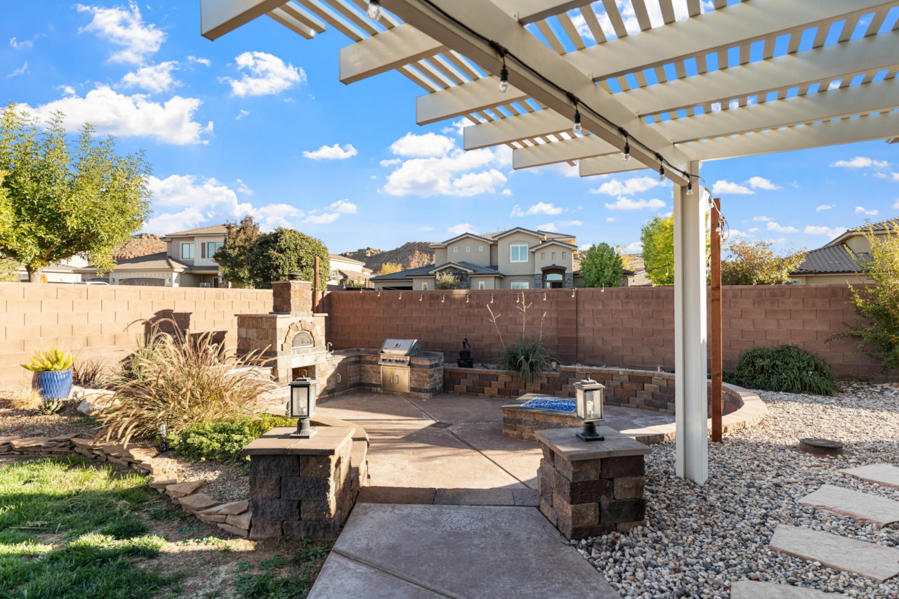 3753 S 2640  E St George, UT 84790 home for sale, MLS#25-266703 - Erika Rogers Photo 33