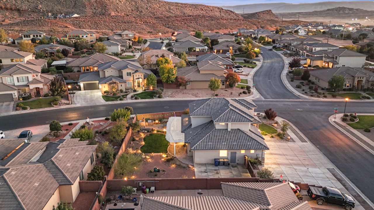 3753 S 2640  E St George, UT 84790 home for sale, MLS#25-266703 - Erika Rogers Photo 53