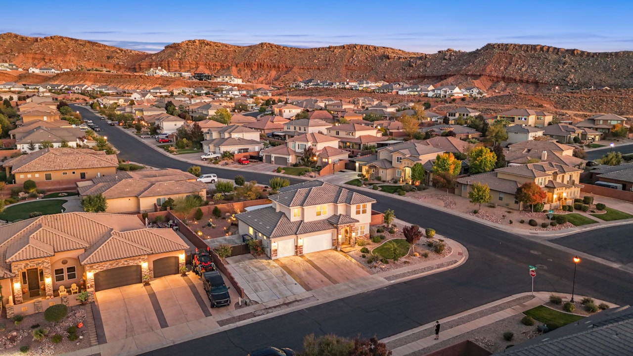 3753 S 2640  E St George, UT 84790 home for sale, MLS#25-266703 - Erika Rogers Photo 56