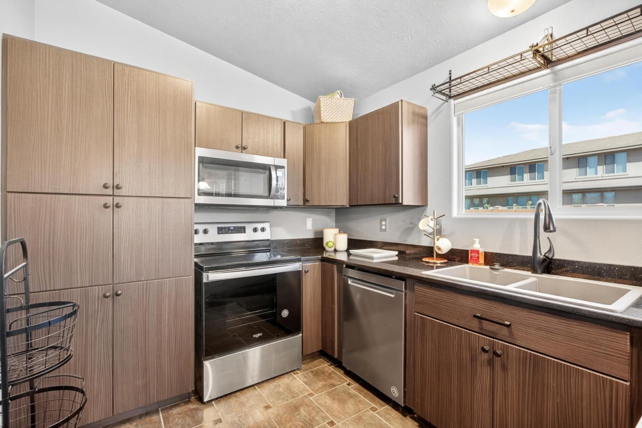 1086 N Ocotillo DR Washington, UT 84780 home for sale, MLS#25-266710 - Erika Rogers Photo 15