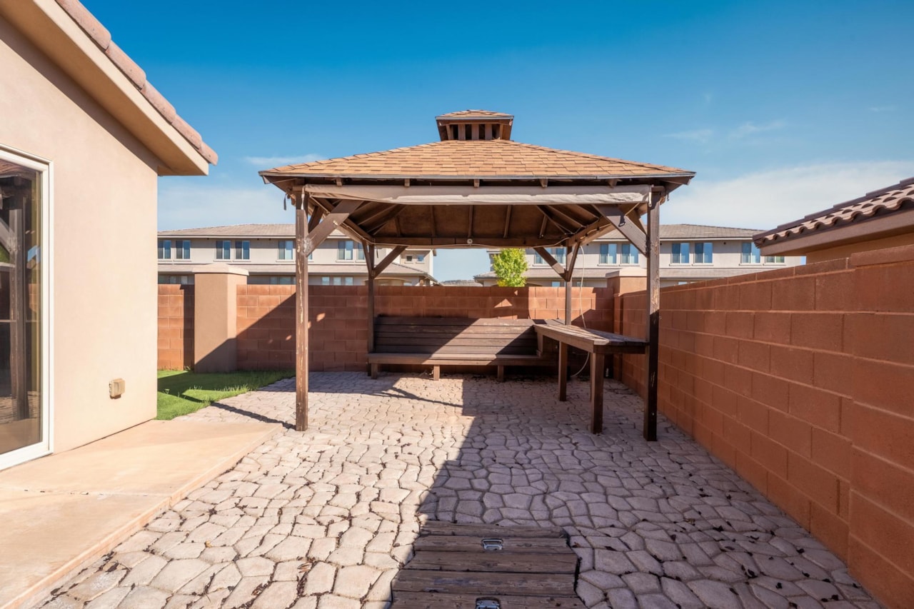 1086 N Ocotillo DR Washington, UT 84780 home for sale, MLS#25-266710 - Erika Rogers Photo 30