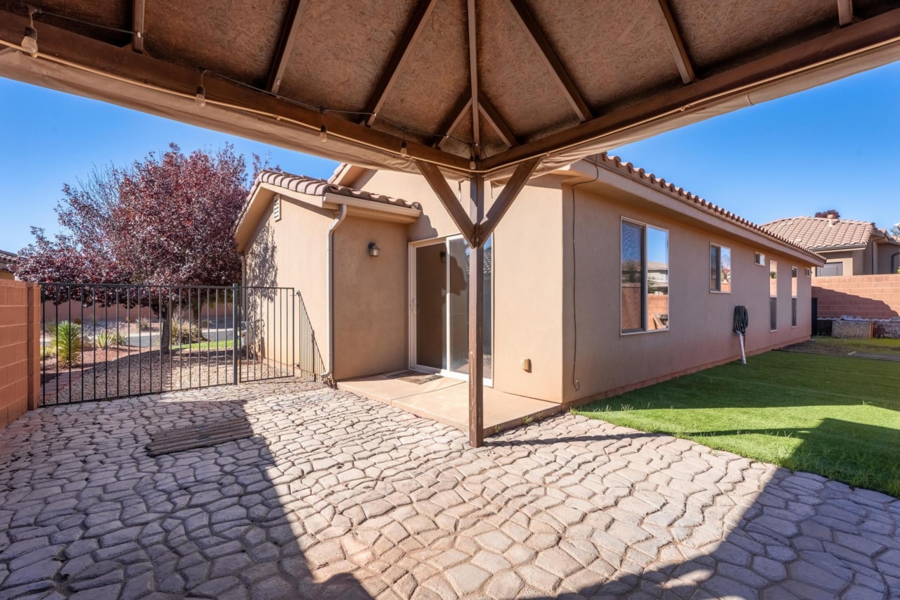 1086 N Ocotillo DR Washington, UT 84780 home for sale, MLS#25-266710 - Erika Rogers Photo 31