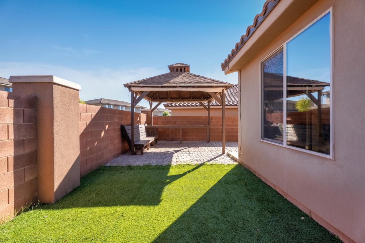 1086 N Ocotillo DR Washington, UT 84780 home for sale, MLS#25-266710 - Erika Rogers Photo 33