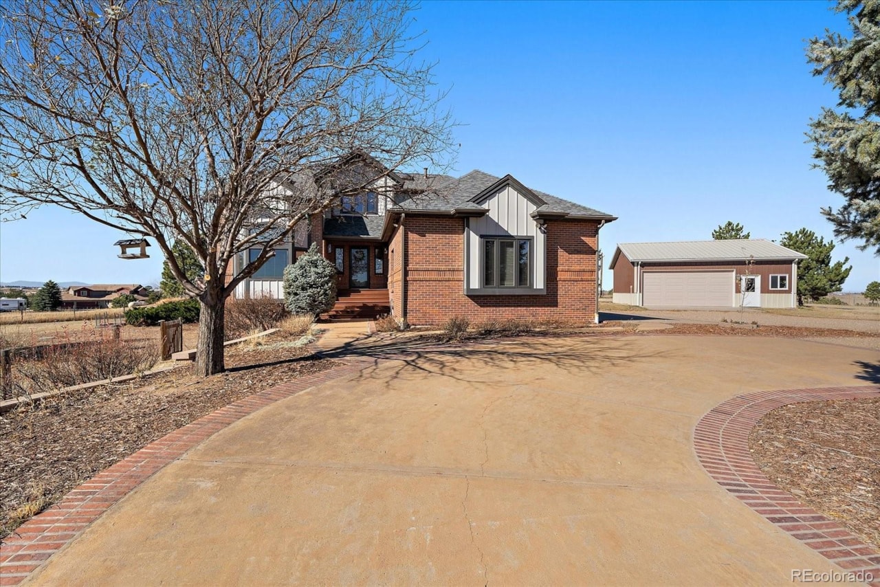 42909 London Way Ohlson Ridge Experience the Parker Colorado Country Lifestyle. Embrace the best of country living strong or lite... Parker Elbert CO 80138 5208333 home for sale $950,000 5208333