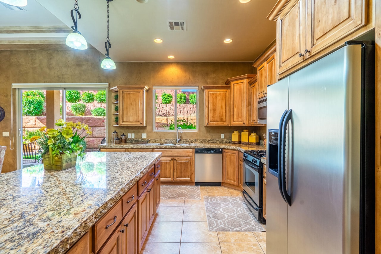 1573 Blacklion RD W Washington, UT 84780 home for sale, MLS#25-266683 - Erika Rogers Photo 14