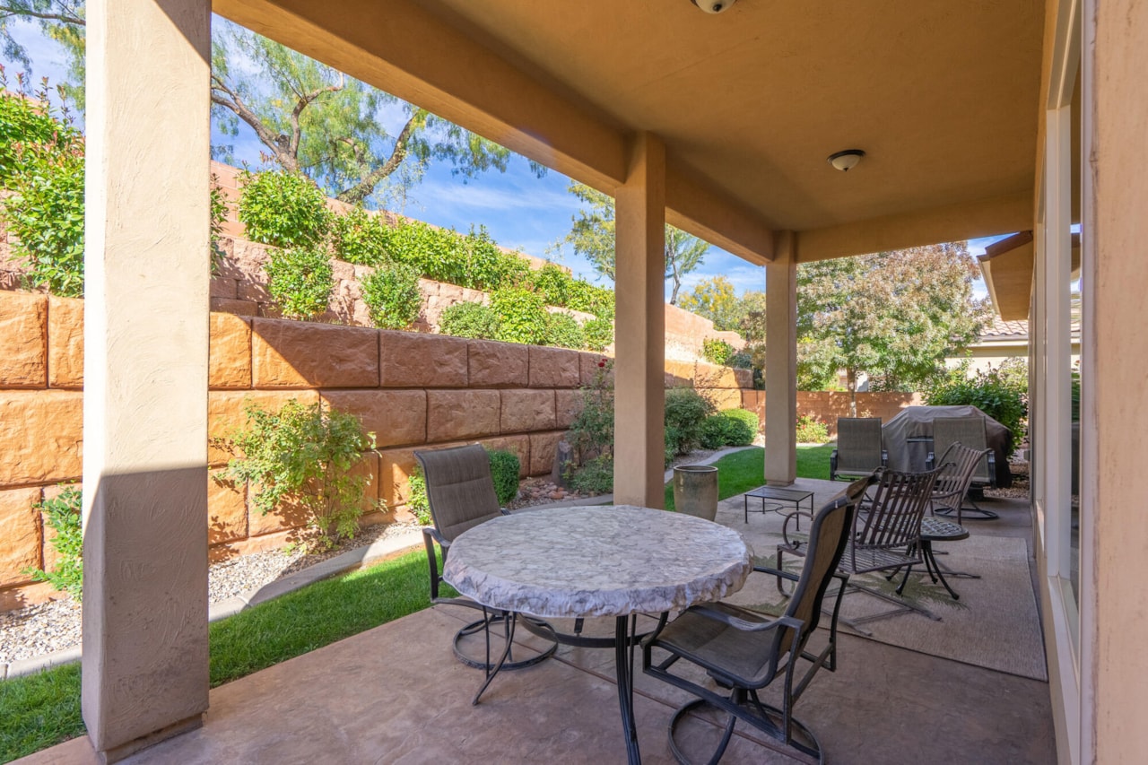 1573 Blacklion RD W Washington, UT 84780 home for sale, MLS#25-266683 - Erika Rogers Photo 33