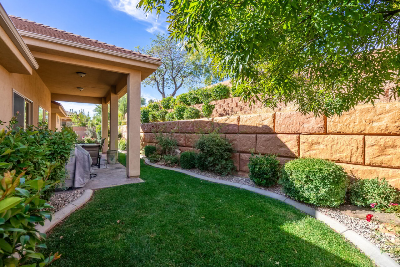 1573 Blacklion RD W Washington, UT 84780 home for sale, MLS#25-266683 - Erika Rogers Photo 34