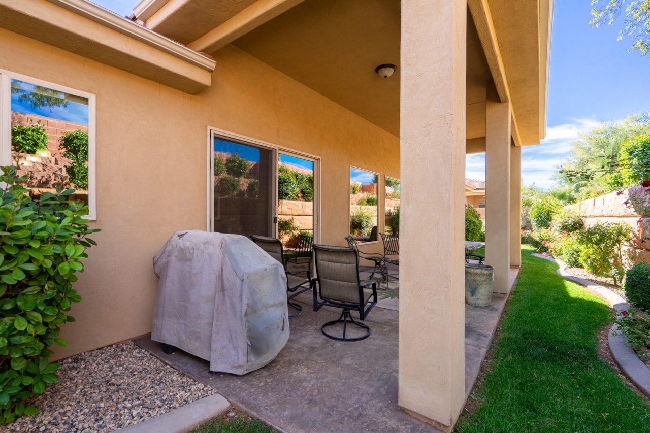 1573 Blacklion RD W Washington, UT 84780 home for sale, MLS#25-266683 - Erika Rogers Photo 37