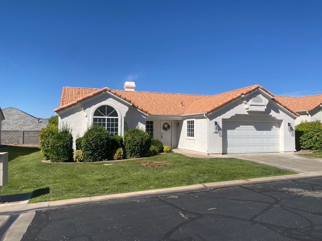 39 N Valley View DR #58 St George, UT 84770 home for sale, MLS#25-261143 - Erika Rogers Photo 2