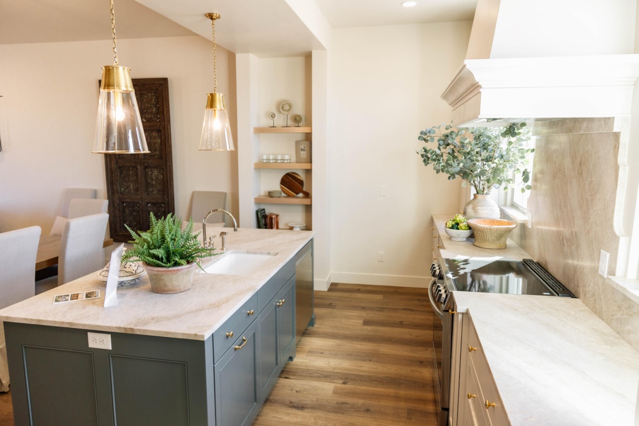 718 W Vista Sur Lane, Lot 17 St George, UT 84790 home for sale, MLS#25-266738 - Erika Rogers Photo 6