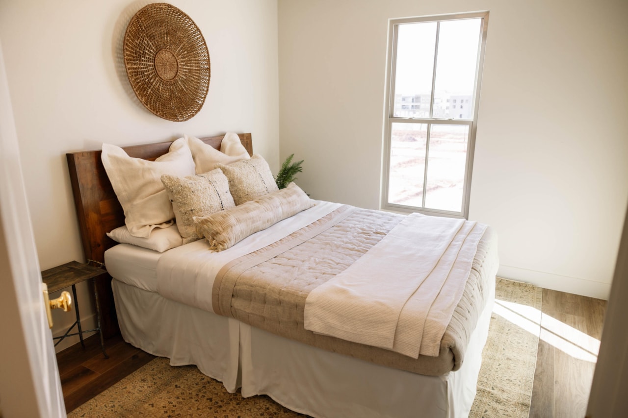 718 W Vista Sur Lane, Lot 17 St George, UT 84790 home for sale, MLS#25-266738 - Erika Rogers Photo 14